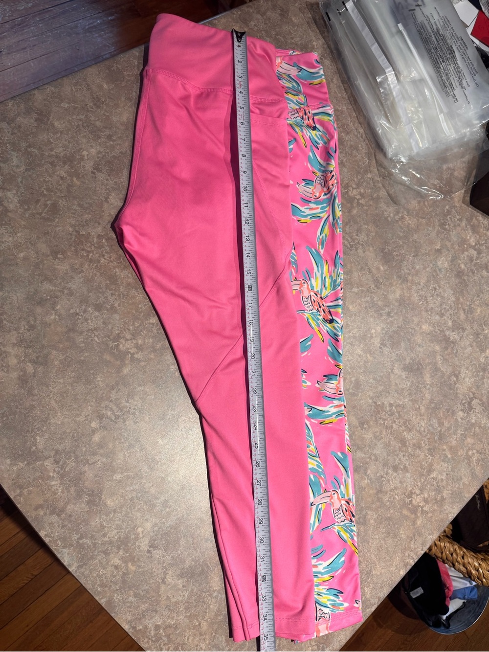 crown & ivy (2) Pair Hot Pink Solid & Hot Pink Floral Parrot Print Leggings - Picture 2 of 6